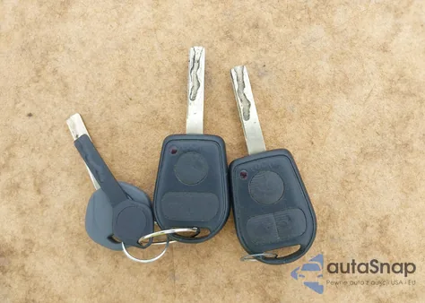 1999 BMW 328 I Automatic z USA, uszkodzony, nr VIN WBAAM5333XFR03162